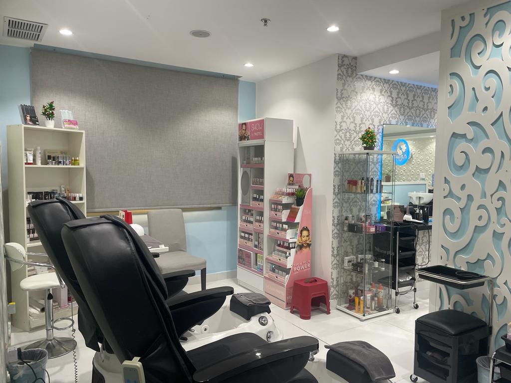 HEYA SPA Service Nail art area